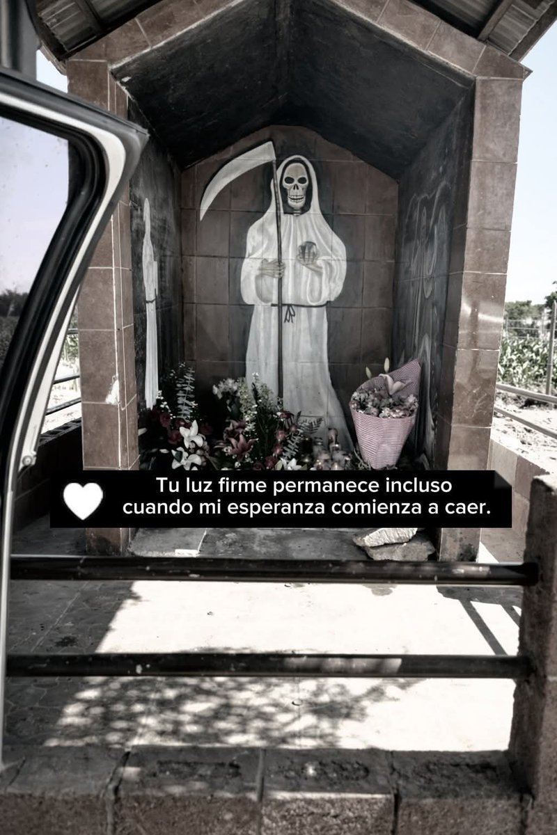 My Santa muerte tweet media