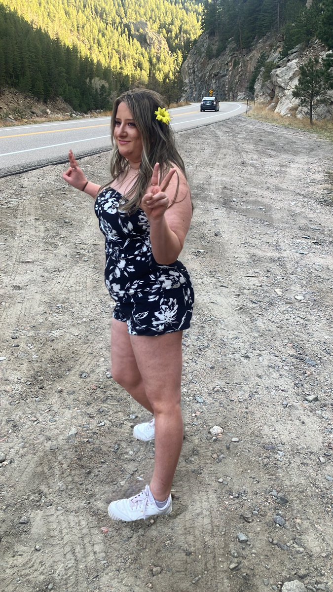 AprilMalone411's tweet image. #spring #mountains #birthday