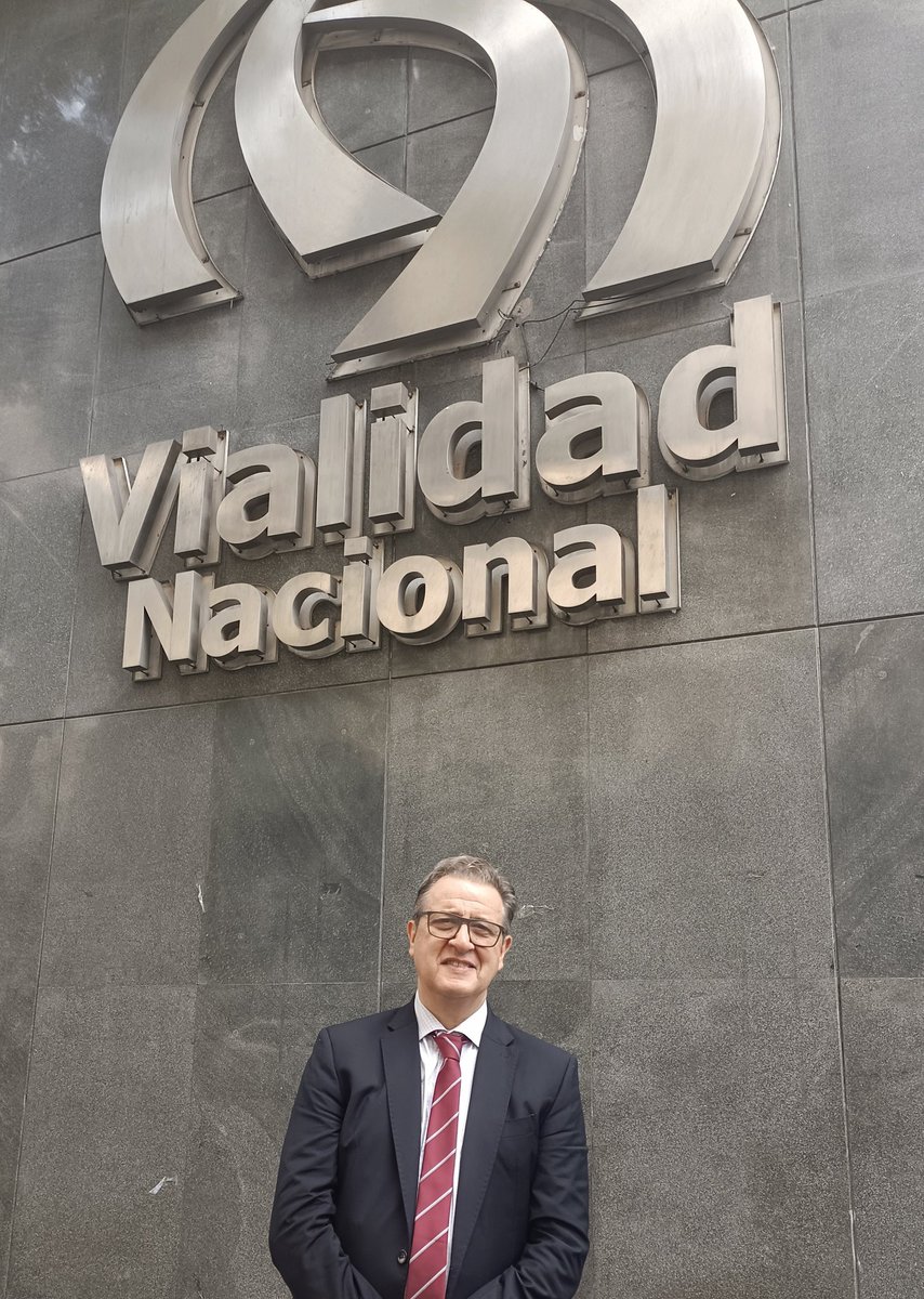 dipfalcone's tweet photo. #AUTOVIARN5 Hoy tuve una reunión con el administrador general de @VialidadNac , a quien le transmití mis inquietudes sobre los problemas de la #RN5. Hablamos de la suspensión de las obras de construcción de la doble calzada del tramo Mercedes Suipacha, de la licitación por la concesión del Tramo Pampa (que no incluye obras nuevas)  y de la posibilidad de hacer doble calzada en algunos tramos de la ruta, una vez adjudicada la concesión. Ampliaremos, en breve.