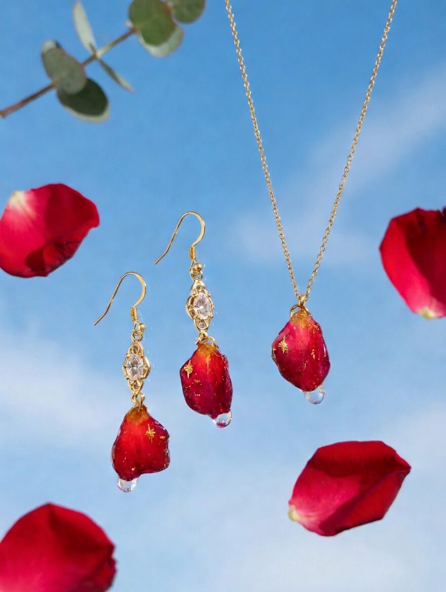 manmarushokai's tweet image. おはようございます🌞😊🌞
いつも❤️RPありがとうございます🙇‍♀️
感謝でいっぱいです❣️
本日もよろしくお願いします🙏

365日満開でお待ちしております✨️
身につけられるお花屋さんの扉🚪 💐
minne↓
minne.com/@1nekoneko

#ハンドメイドアクセサリー
#レジン作品
#Handmadeaccessory