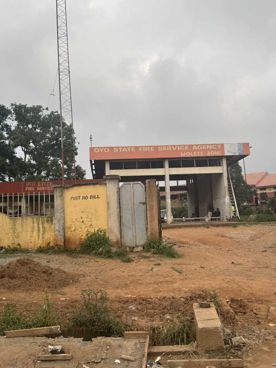 Uncle Ruckus tweet media