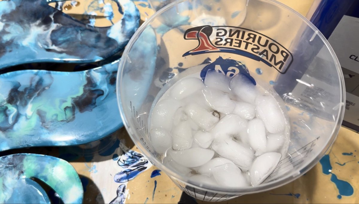BruceKevinBates's tweet photo. Preparing an Ice Bath to chill my Epoxy after it’s mixed. 

Chilling my Epoxy while it sits for a few minutes (and degasses) will help keep it “Open” and workable longer. https://t.co/N5DK1WvujH