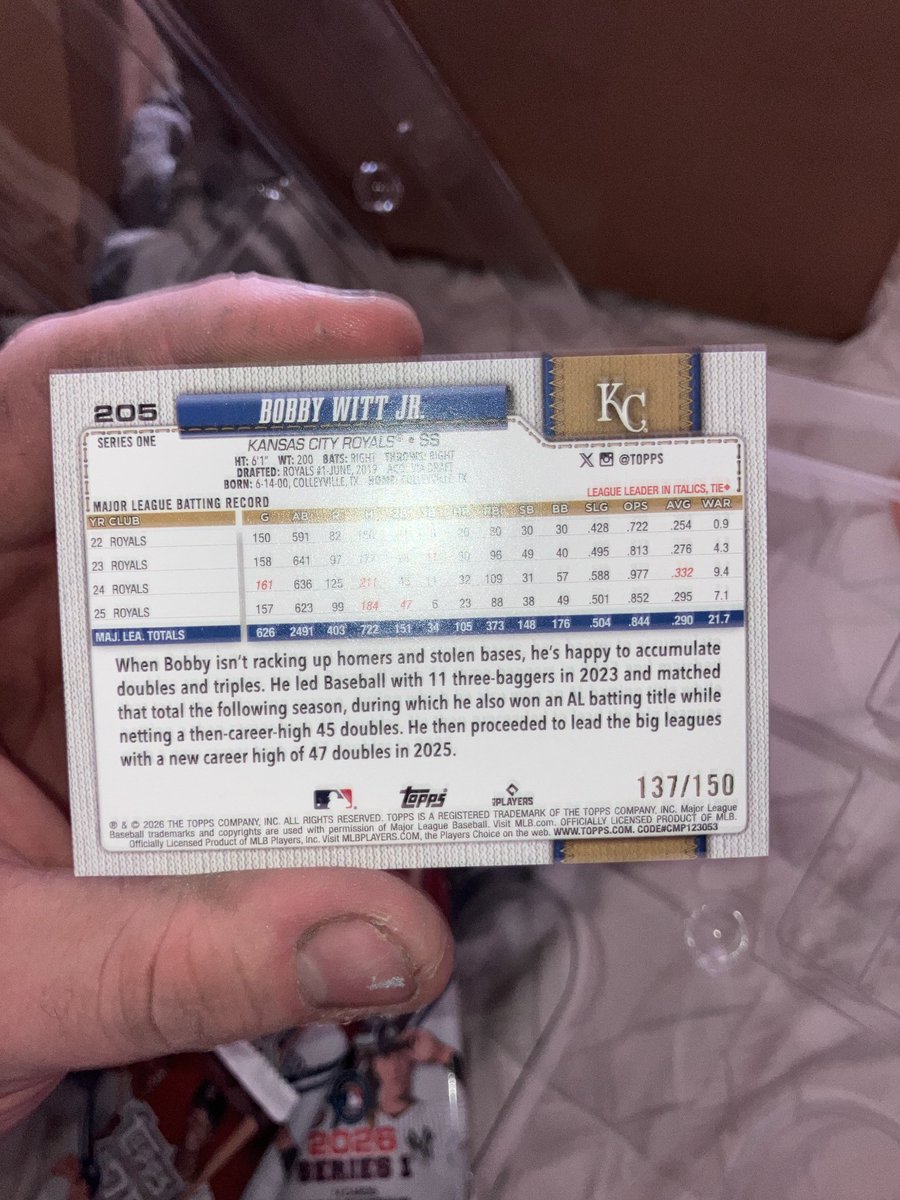 My buddy just pulled this beaut! Can't find any comps. Anyone got an idea what this is going for? <a href="/CardPurchaser/">Card Purchaser</a>