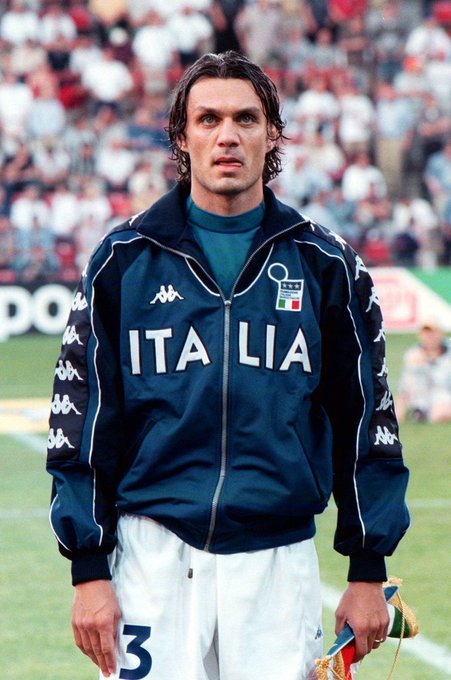 The Extreme Football Enthusiast tweet media