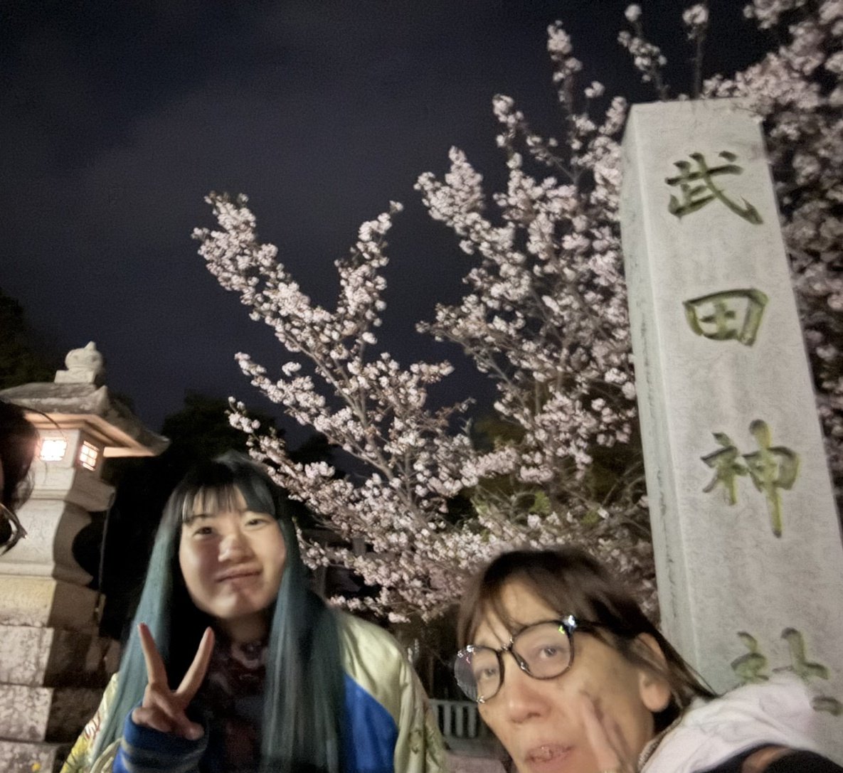 marugomi_kasiwa's tweet image. おはようございます。
いつも #まるごみ神奈川 で お世話になる
チーちゃんから チラシを頂きました。
お知らせです
神奈川 横須賀で行われる エコなイベントです
まるごみ神奈川では お馴染みの
FMヨコハマ DJの #MITSUMI さん
#みうらん 
是非 うみかぜ公園に
#ちょうどいいラジオ