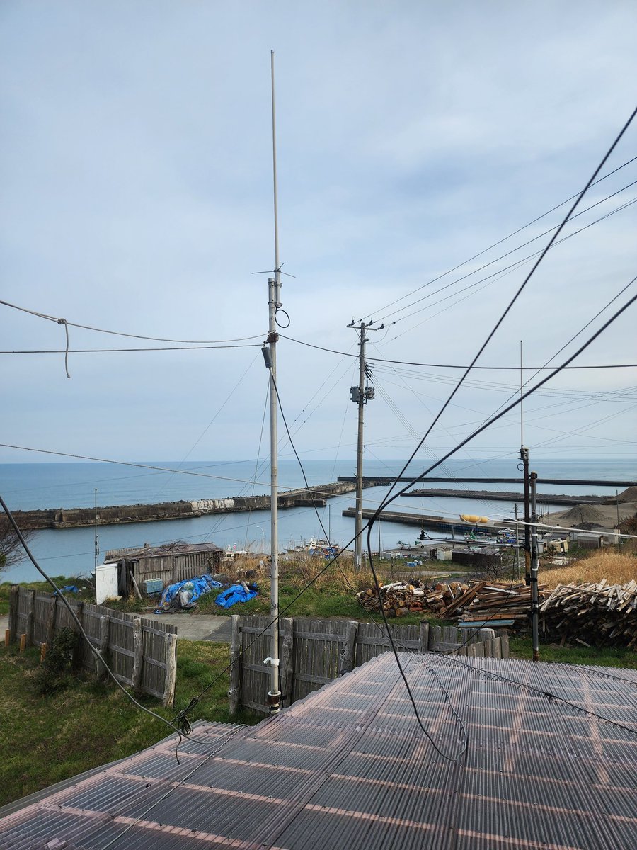おはようございます❗️
4/14火曜日。今日も天気は良さそうです☀️
今は山で山菜も採れる季節になってますが、最近行ってる現場ではなぜか手頃な物が見付からない🤔特に好きな訳でもないのだが、好きな人もいるんである程度食べられる分確保できそうなら採って行くんだけど💧
では、本日もFBに👋