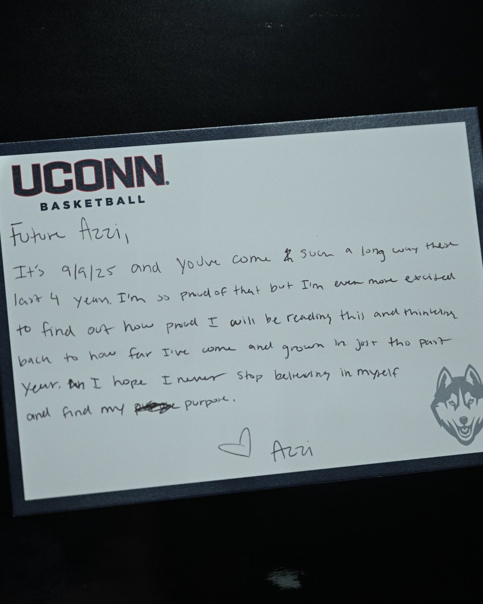 UConnWBB's tweet image. a full circle moment for Azzi Fudd 💙