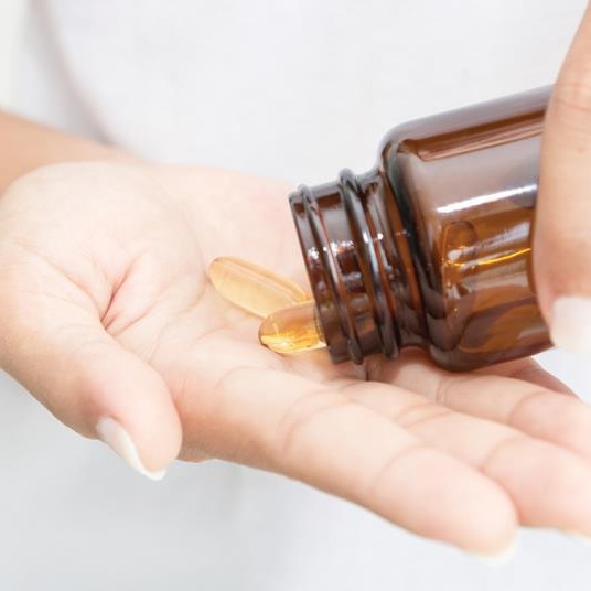 BrainandLifeMag's tweet image. Should you take #vitamins and supplements? Neurologists weigh the benefits and drawbacks: hubs.la/Q04bMflB0 

#BrainHealth