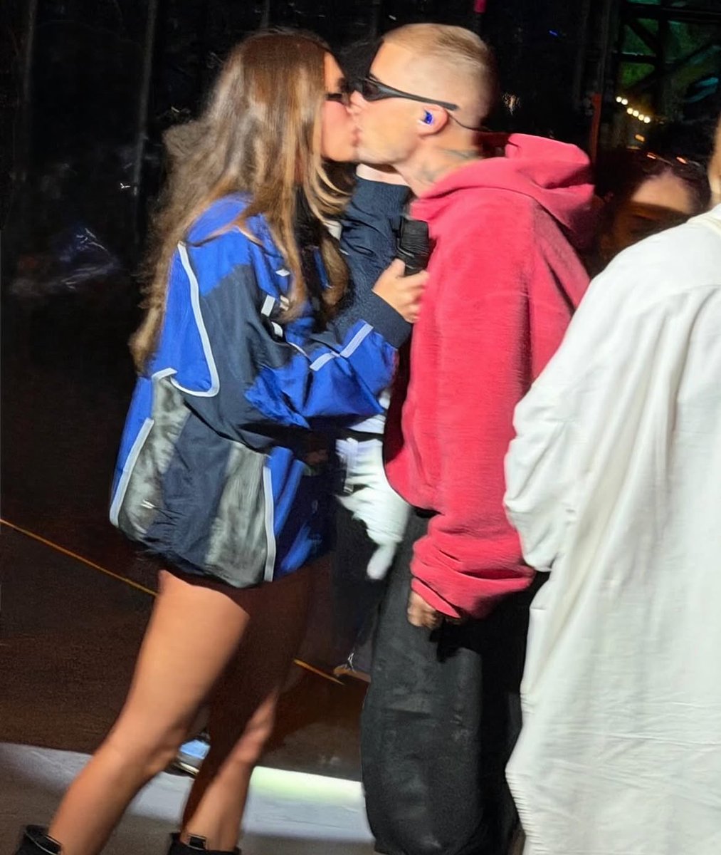 Bieber Novidade tweet media