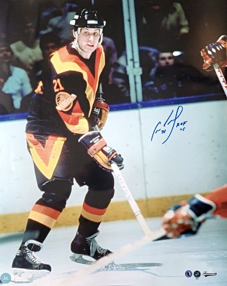 Old Hockey Cards tweet media