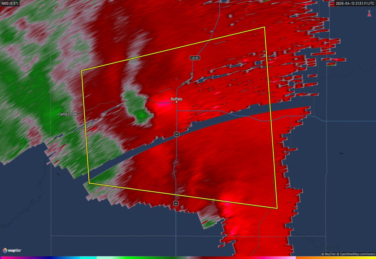 This looks like it is contamination, but it is also possible that it is not. The severe warned storm in northwest South Dakota seems to have some pretty strong rotation... #wxtwitter #wxsd #weather #tornado