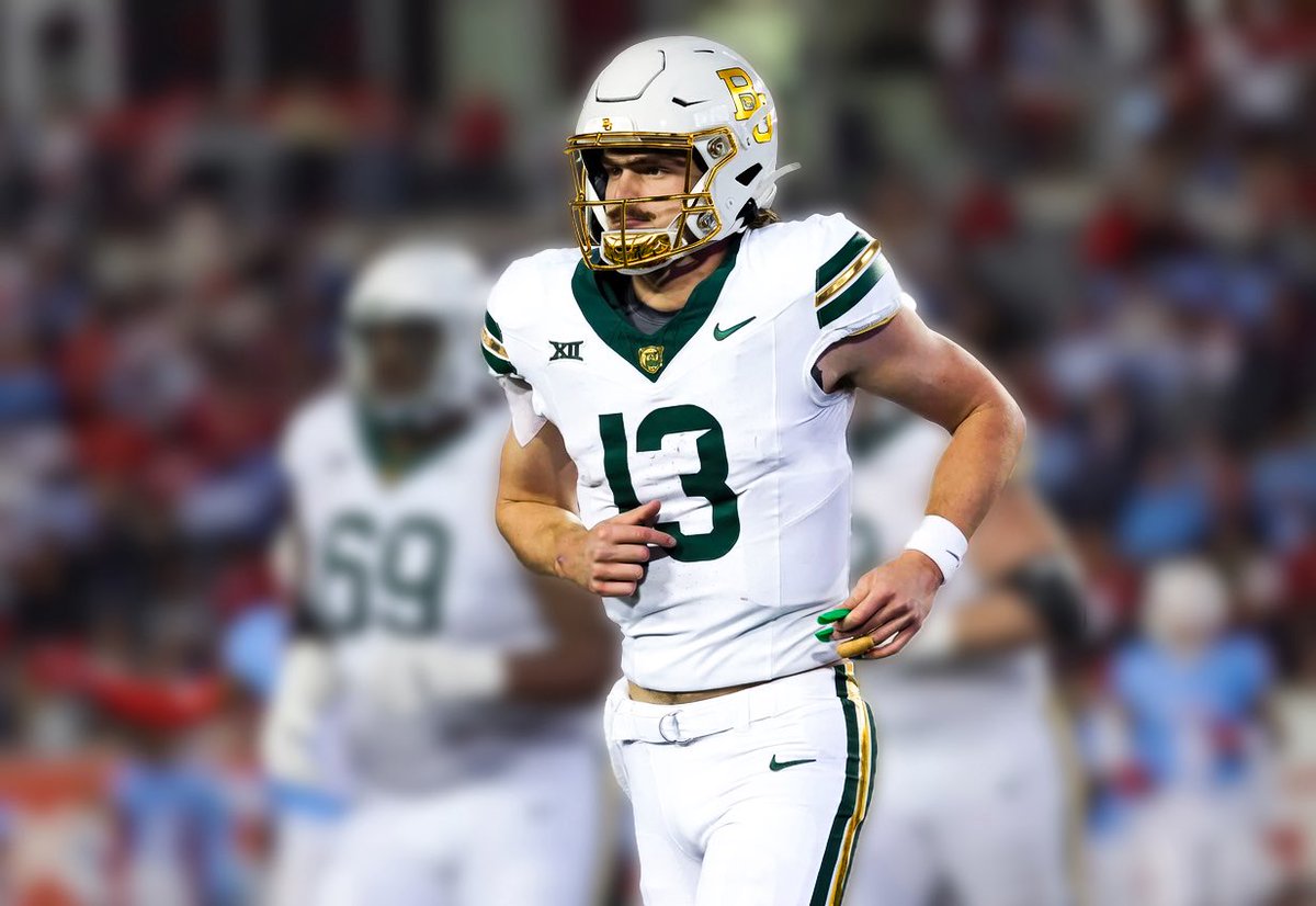 ShermStu_2's tweet photo. Man.. I tell you what. I’d REALLY and I mean.. REALLY hate to see these helmet/jersey concepts next year..

I mean just don’t even THINK about it @BUFootball!! 😤📍

Especially the white helmet with chrome logo and face mask.. I won’t ZERO part of that.. https://t.co/hN4QQaiNhc