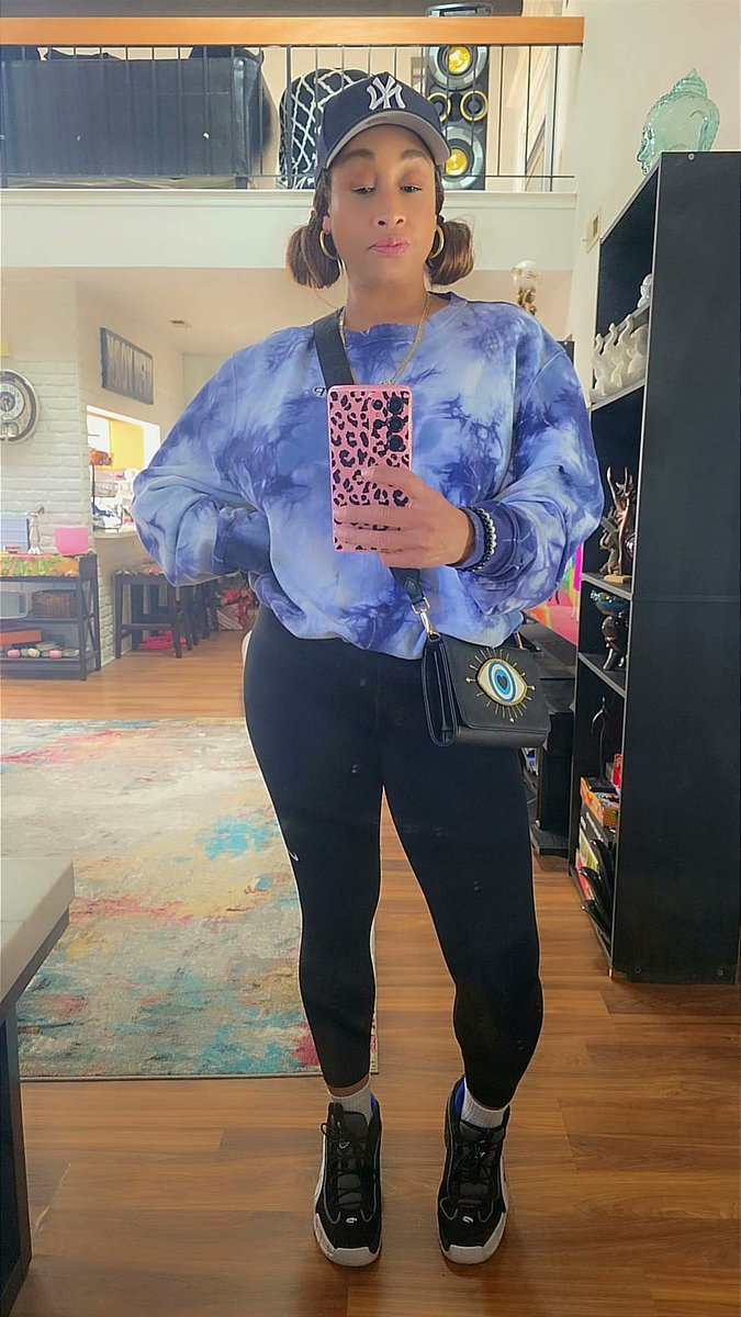 PINKIAM's tweet image. Putting in my two cents. #KOTD