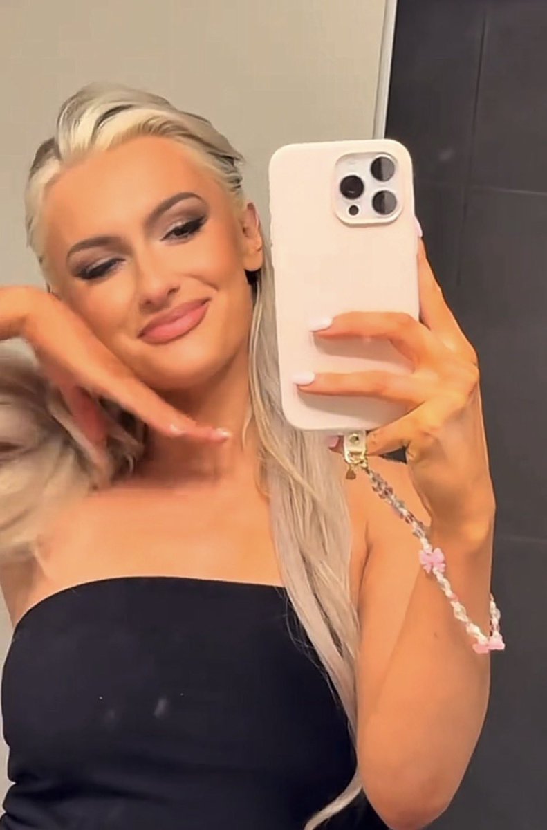 #Armpits tweet media