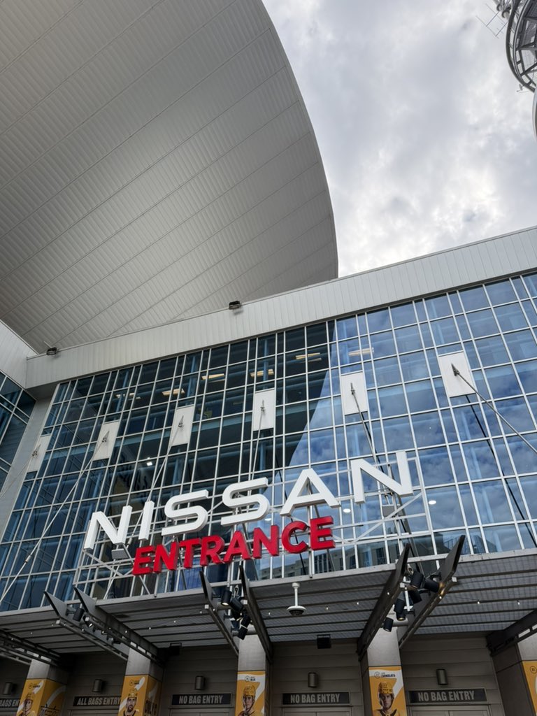 Kourtney ⟢ tweet media