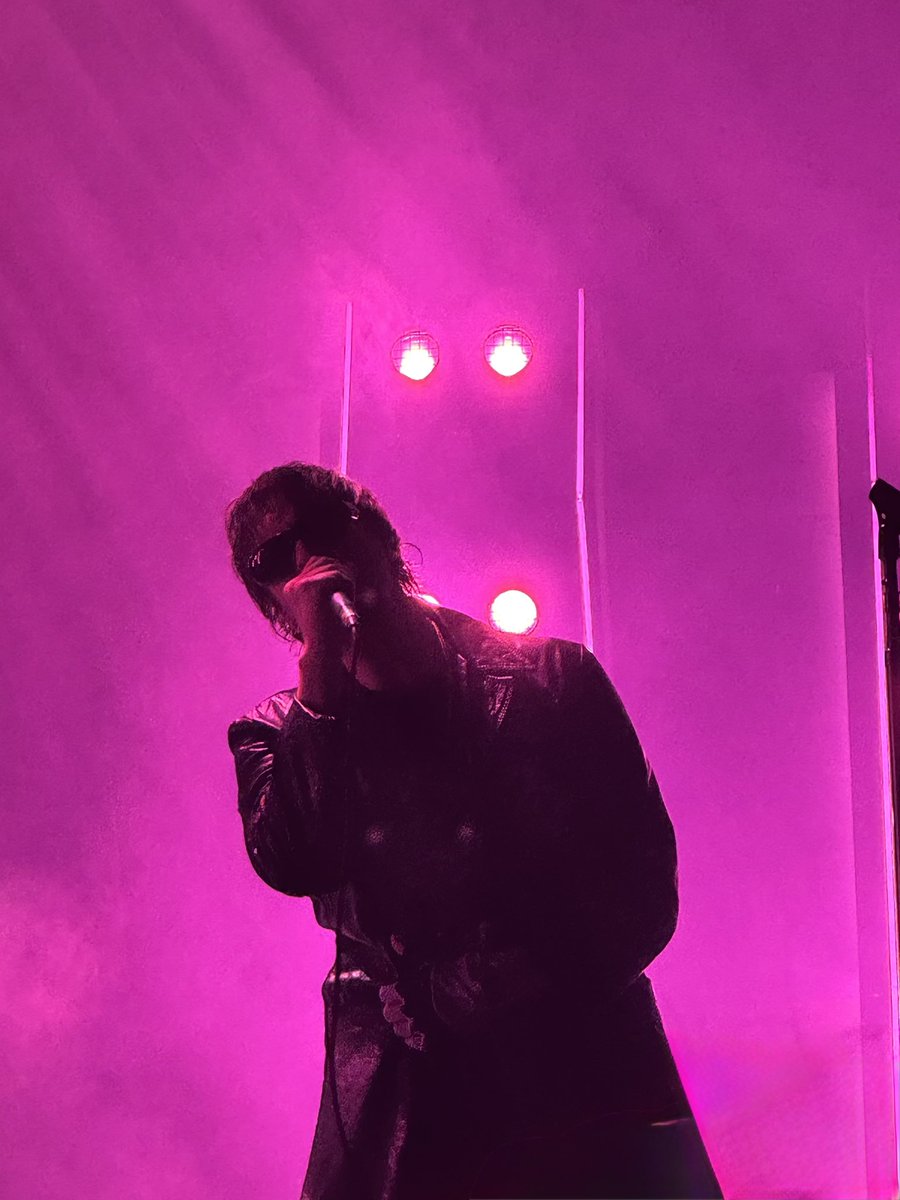 lehsxlee's tweet photo. drums please, fab https://t.co/IB5qejCyfK