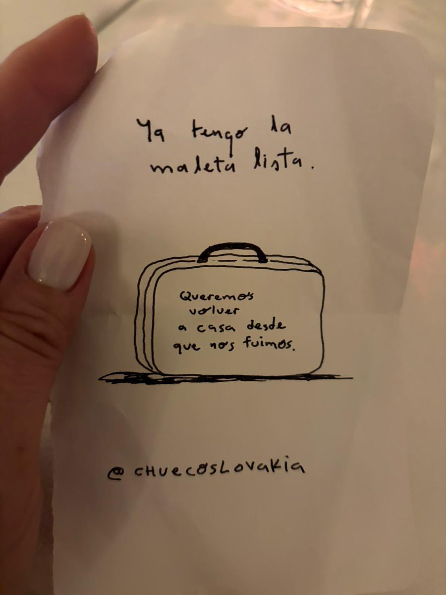 MariaCorinaYA's tweet photo. @Chuecoslovakia Y la mía también casi lista. 

Gracias, Diego. Qué emoción conocerte hoy!! https://t.co/whEPFWHhKv