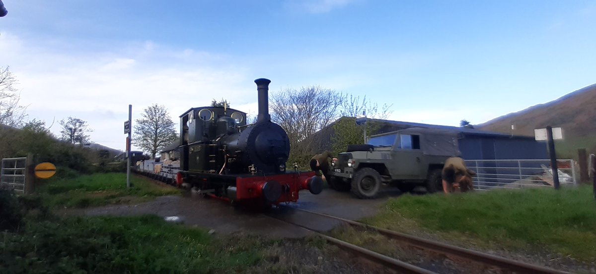 SortaScouse's tweet photo. A brilliant day out with the waggons #WagonsOnThePWay https://t.co/zxEKjZy8aO