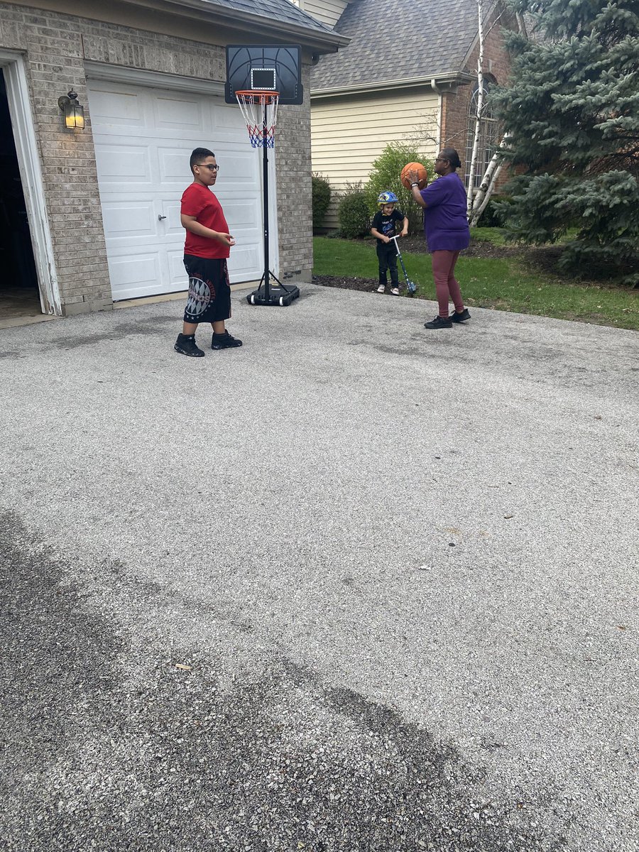 FOE_DUBB tweet media