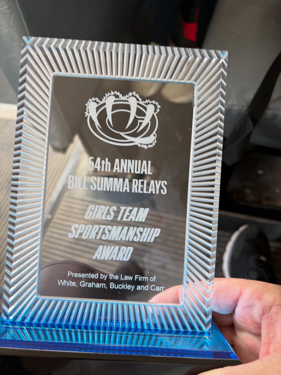 Our athletes had quite the week last week! Not only did we bring home a few team trophies. But broke a ton of personal records and season bests. 🤞 for some nice weather track meets coming up!