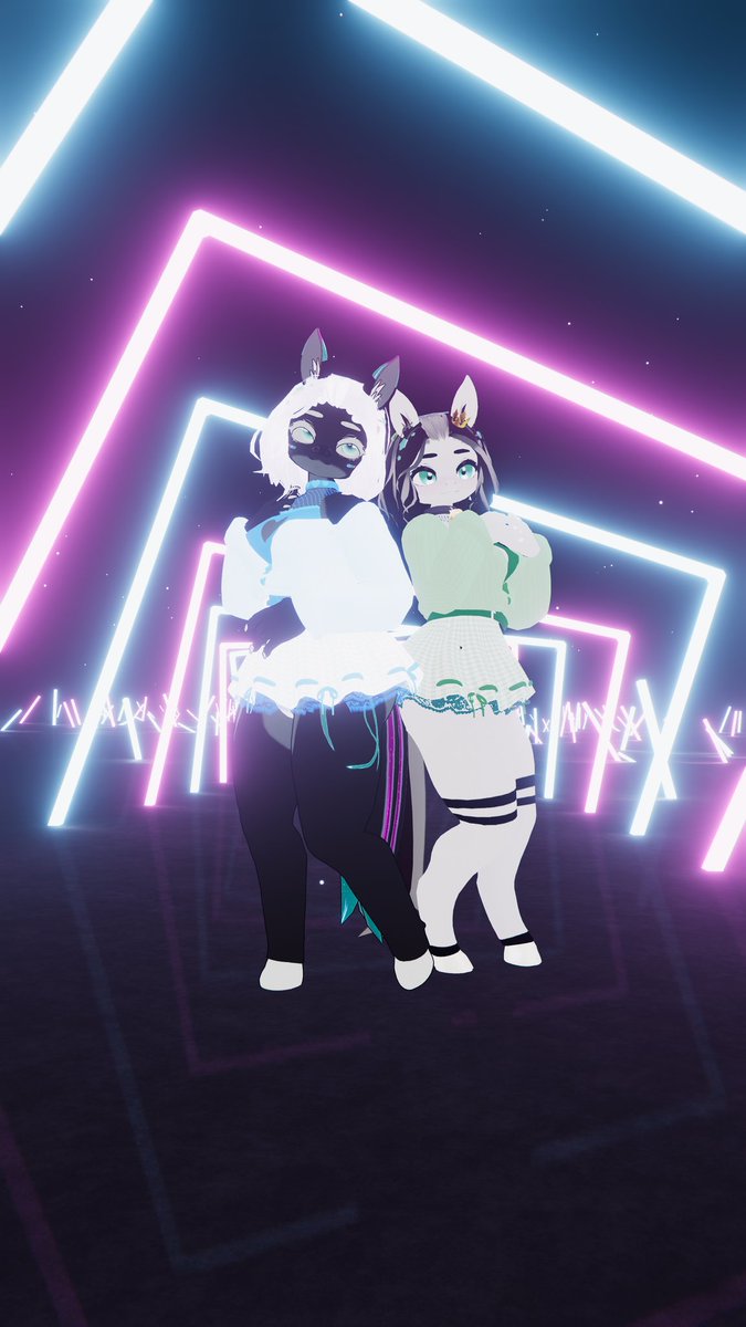 SH4PEZ's tweet photo. Had a blast running around with the big cutie @Xie_the_zebra taking pictures. She's heckin adorable and a great photographer. https://t.co/Bb0eGUnw0i