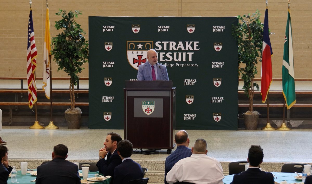 Strake Jesuit tweet media