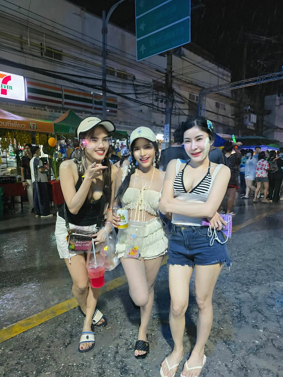MekchayM's tweet photo. รับจัดหาสาวสวย หนุ่มหล่อ ชงเหล้า เอนเตอร์เทน จังหวัดพิษณุโลก

ID Line: mayu56343187
แอดจากเบอร์โทรก็ได้นะคะ 0863948915

#ชงเหล้าพิษณุโลก #งานเอนเตอร์เทน #เด็กเอนเตอร์เทน #งานเอนเตอร์เทนพิษณุโลก #หาเพื่อนเที่ยว #พิษณุโลก #เที่ยวพิษณุโลก #เด็กเอ็นชาย #เด็กเอ็น #เด็กเอ็นชายพิษณุโลก https://t.co/scquHohOF2