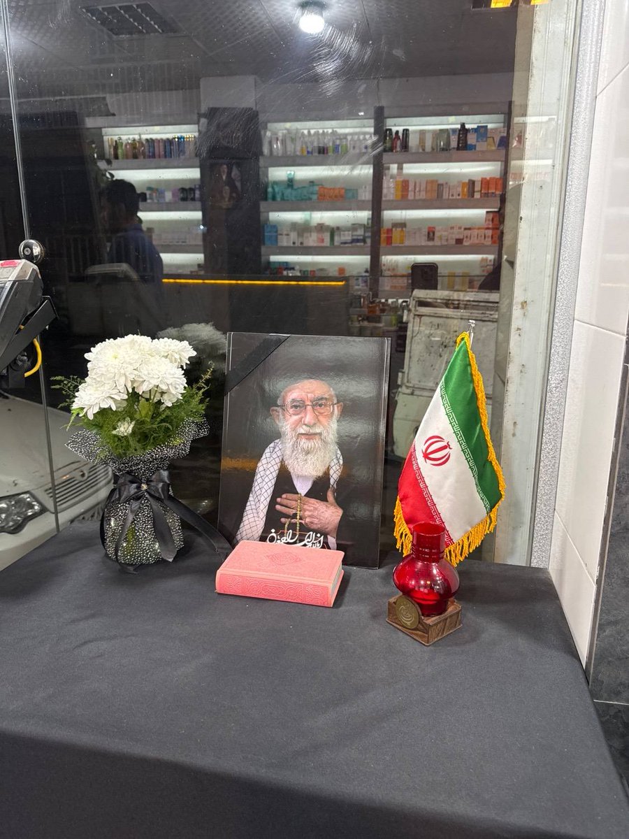۴۴ روزه مبعوث شدیم برای رساندن پیام ایران و اسلام و شیعه به دنیا
و۴۴ روزه که بیشتر از همیشه منتظر مولامون هستیم
#آمریکا_شکست_خورد
#افول_آمریکا