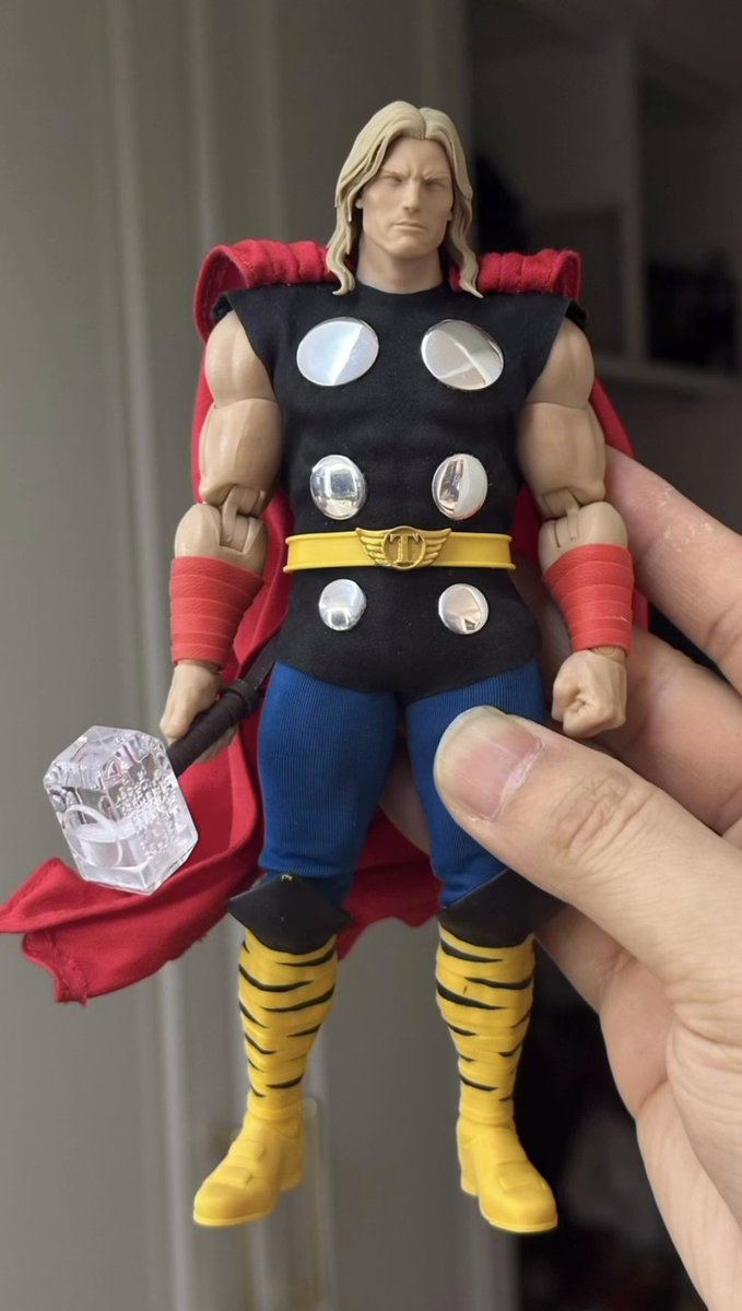 I__Love__Heroes's tweet image. #6inchplus