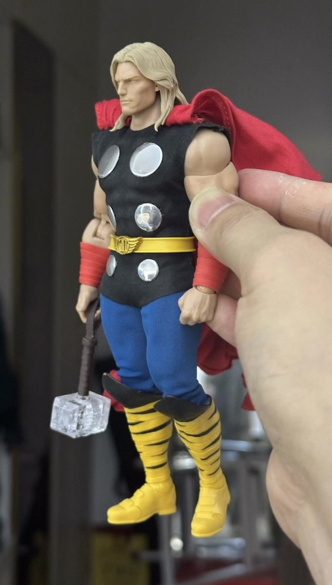 I__Love__Heroes's tweet image. #6inchplus