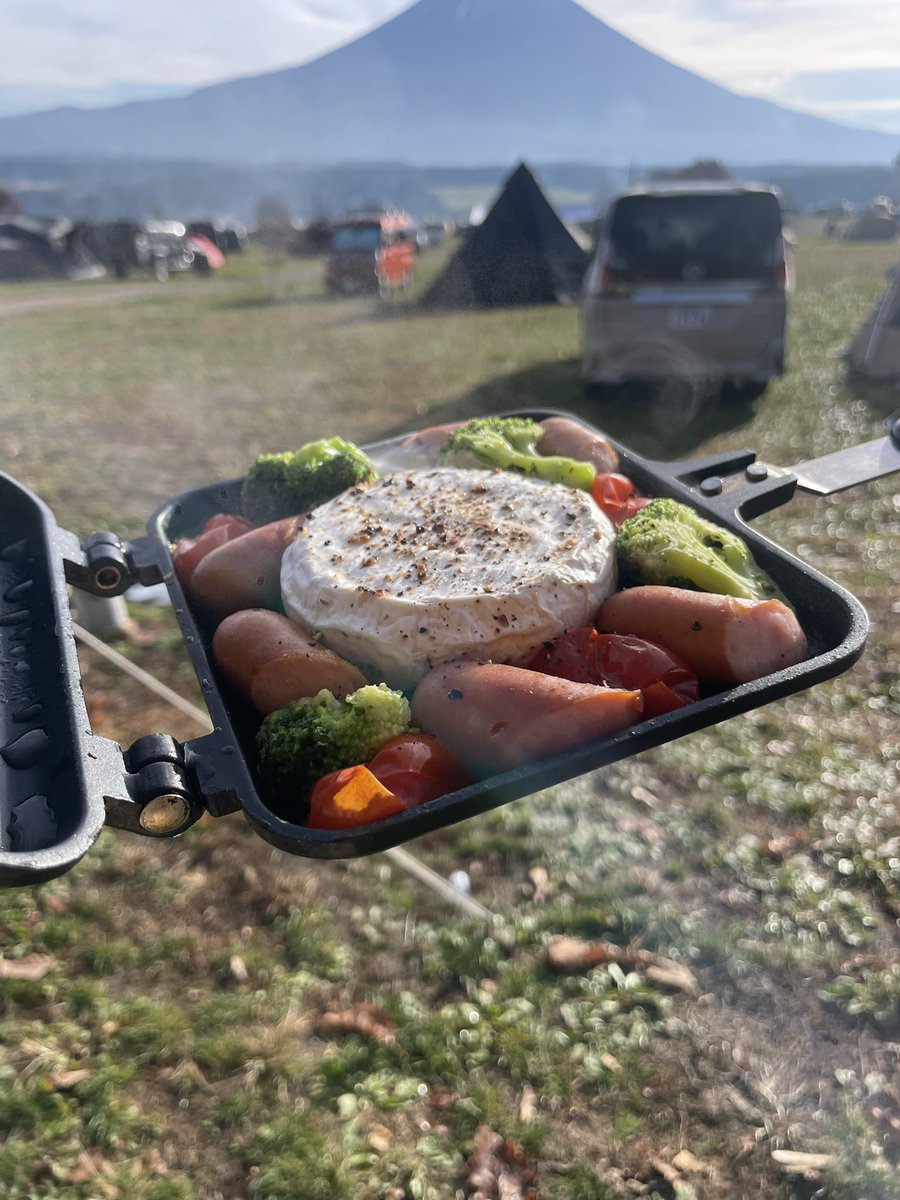 ヨコメガ（旧名メガネキャンプ） tweet media