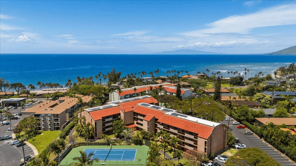 HawaiiLife's tweet image. Just listed by Josh Jerman, R(B) and Matt Smith, R(S) is 2191 S Kihei Rd 2419, in Kihei, Maui, for $850,000.

hawaiilife.com/listings/2191-…

Top-floor 2-bed, 2-bath Maui Vista condo in highly desirable Building Two with ocean views. 

Tap the link for more details.

#HawaiiLife #Maui