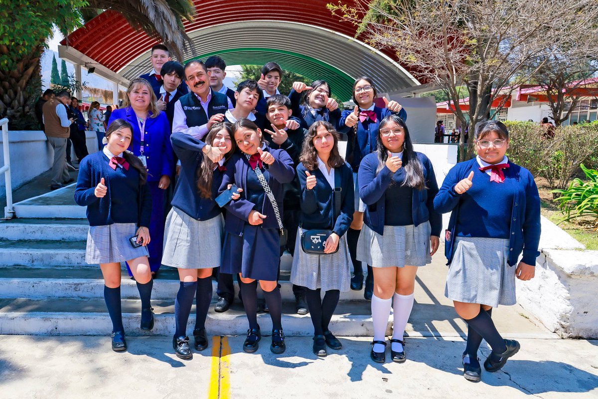 SeducEdoMex's tweet image. 🎒¡Más de 22 mdp para infraestructura y mobiliario escolar de 58 planteles de #Coacalco! 🏫🪑😎

Desde la Secundaria No. 0337 “Junipero Serra” la Gobernadora @deIfinagomeza, con #SECTIEnTuEscuela, reafirmó su compromiso con la educación. 🤩