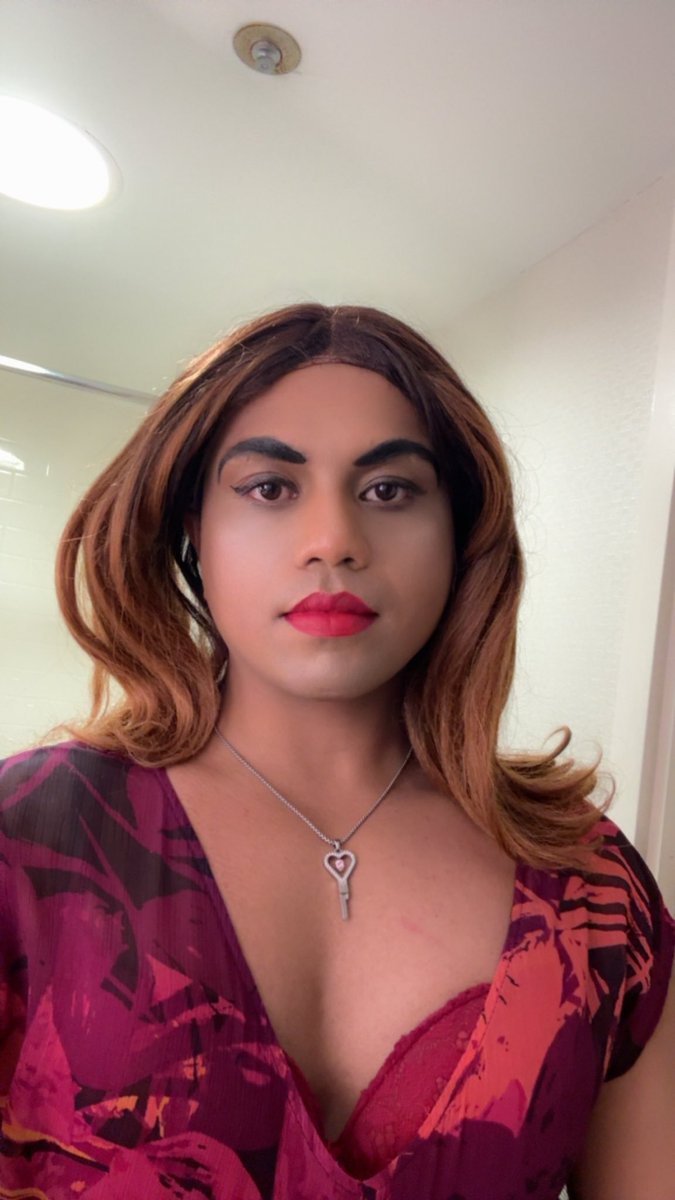 Sophia_DomGurl tweet media