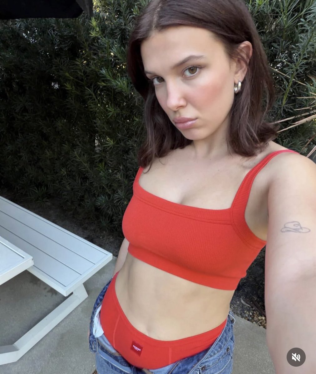 millie pics (@picsofmills) / Posts / X