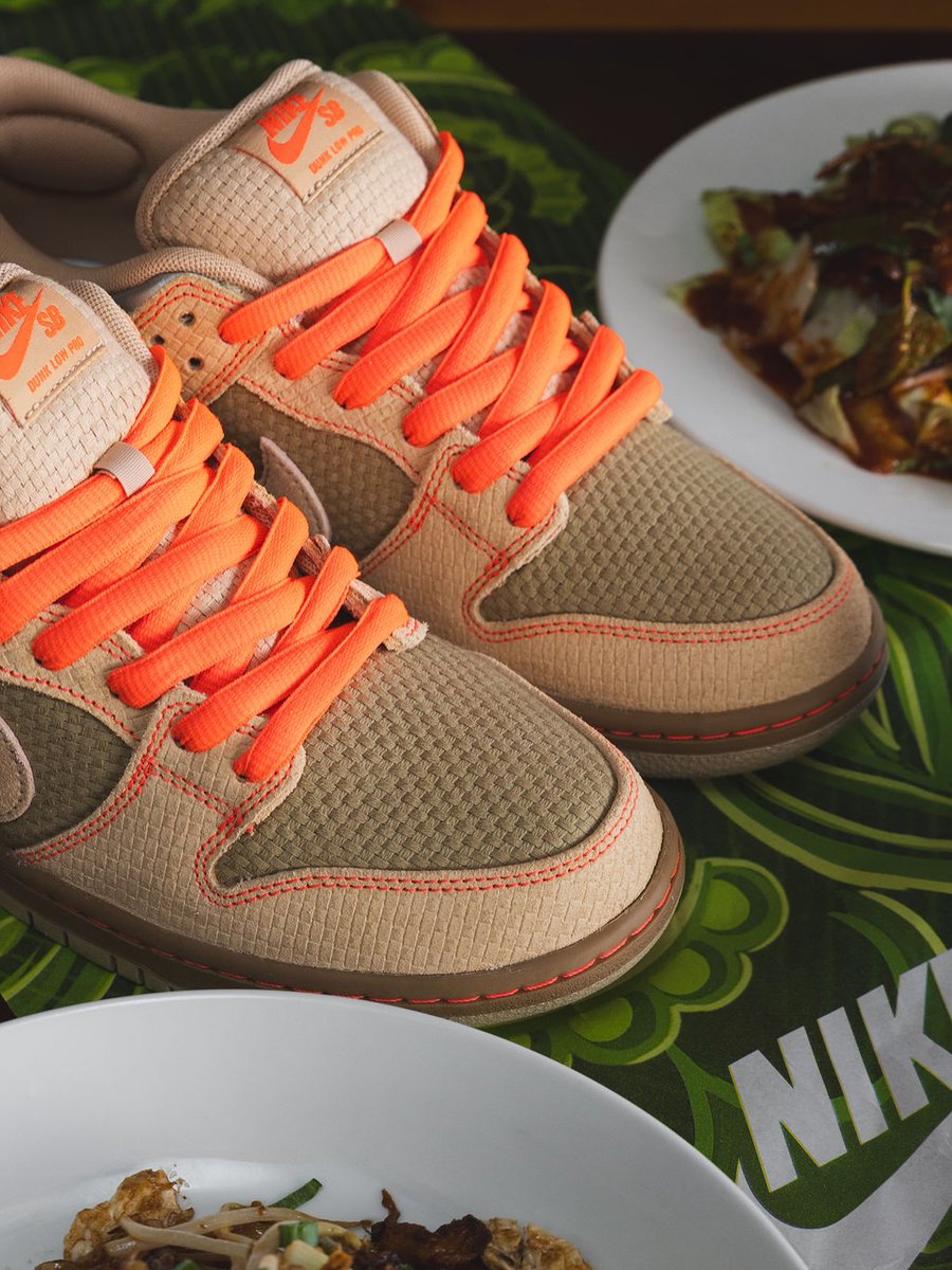 JustFreshKicks tweet media