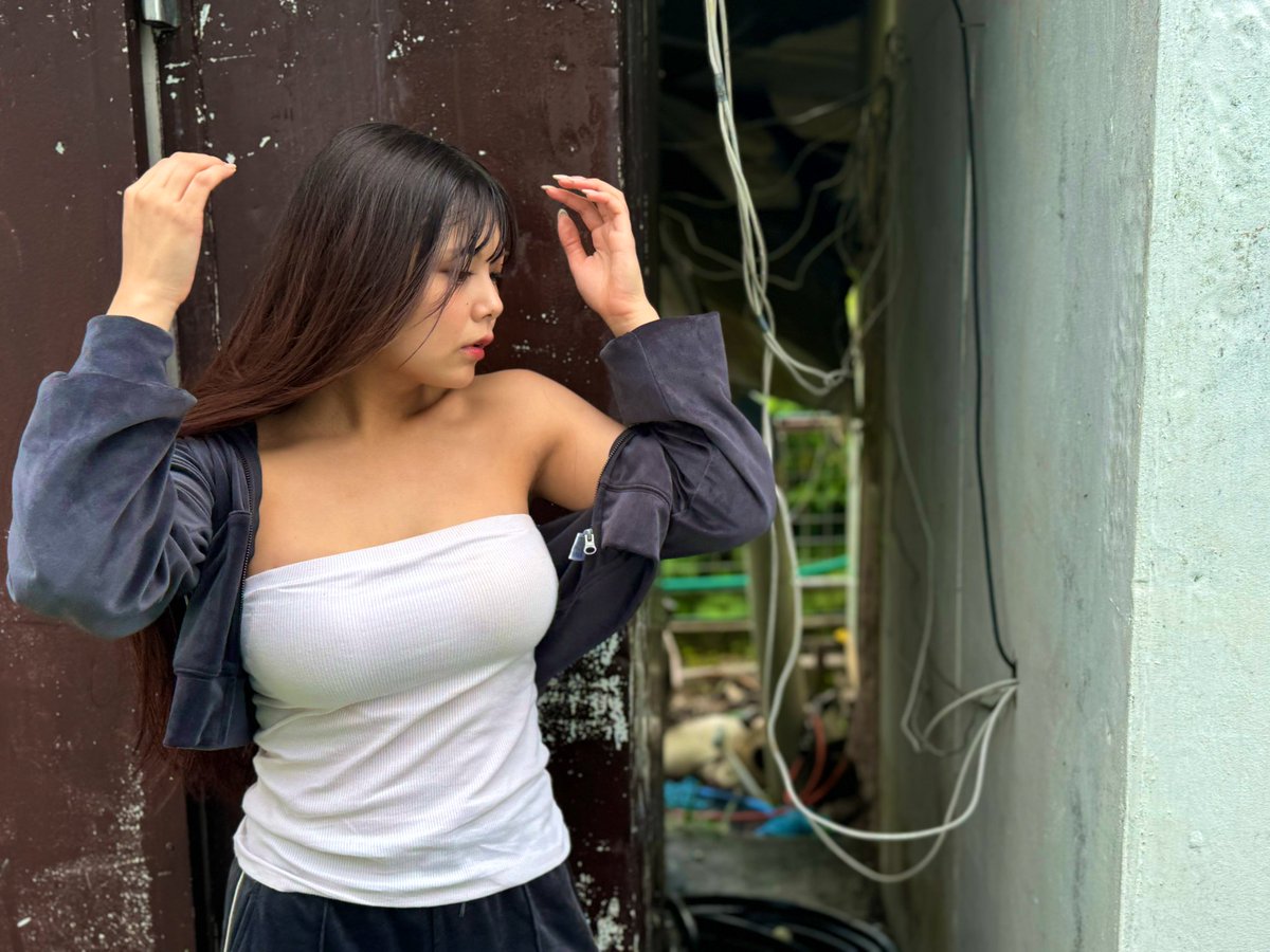 夜更かし常習犯 tweet media