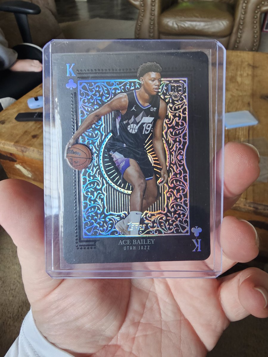 See all sides tweet media