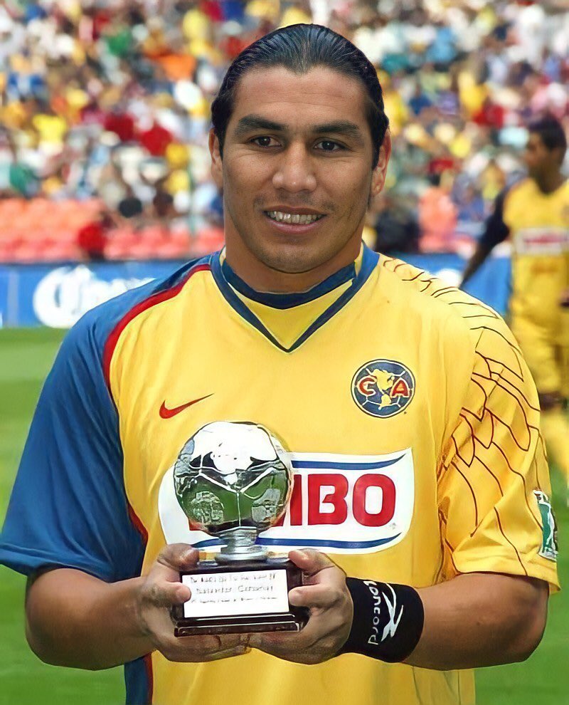 "El Jefe" Águila tweet media