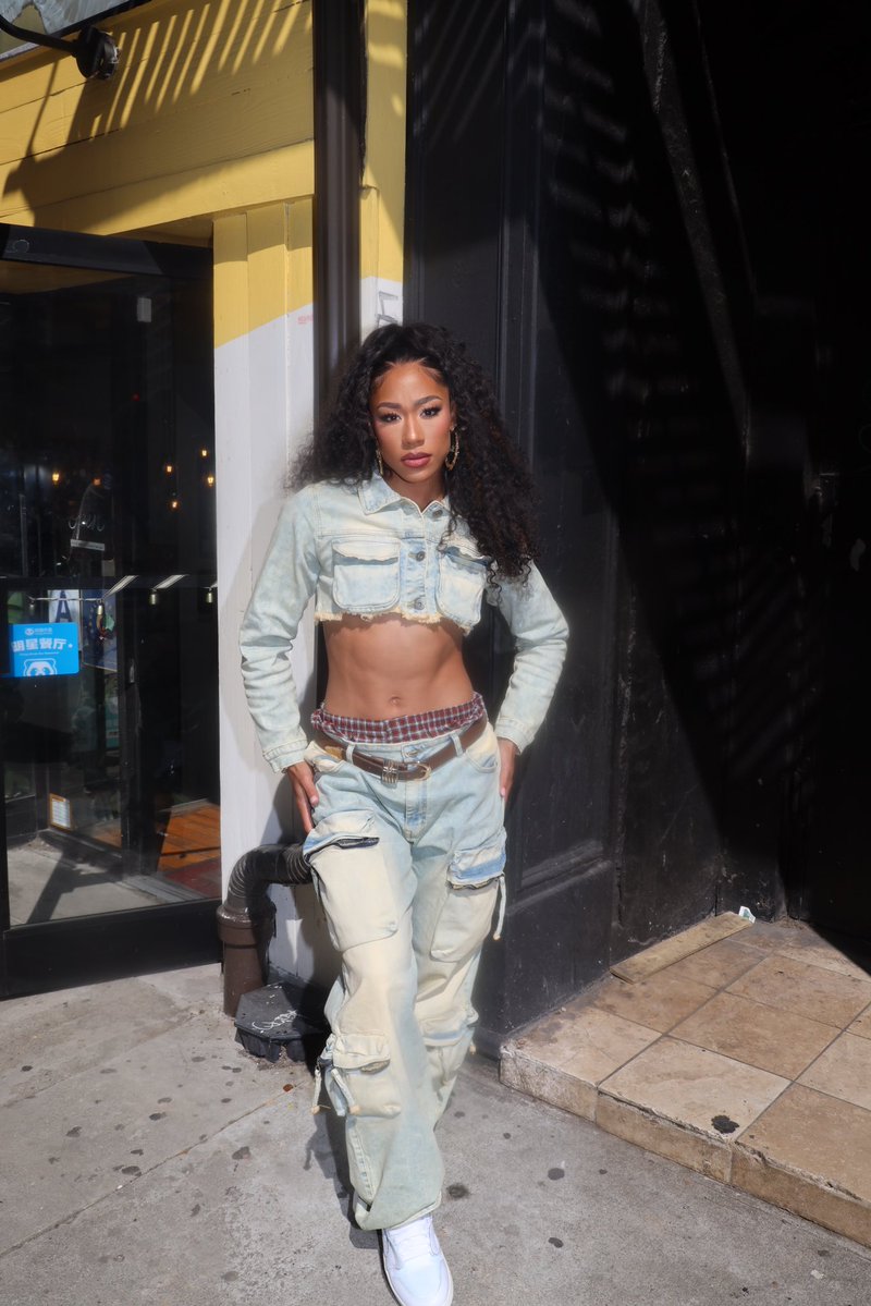 Alycia Baumgardner tweet media