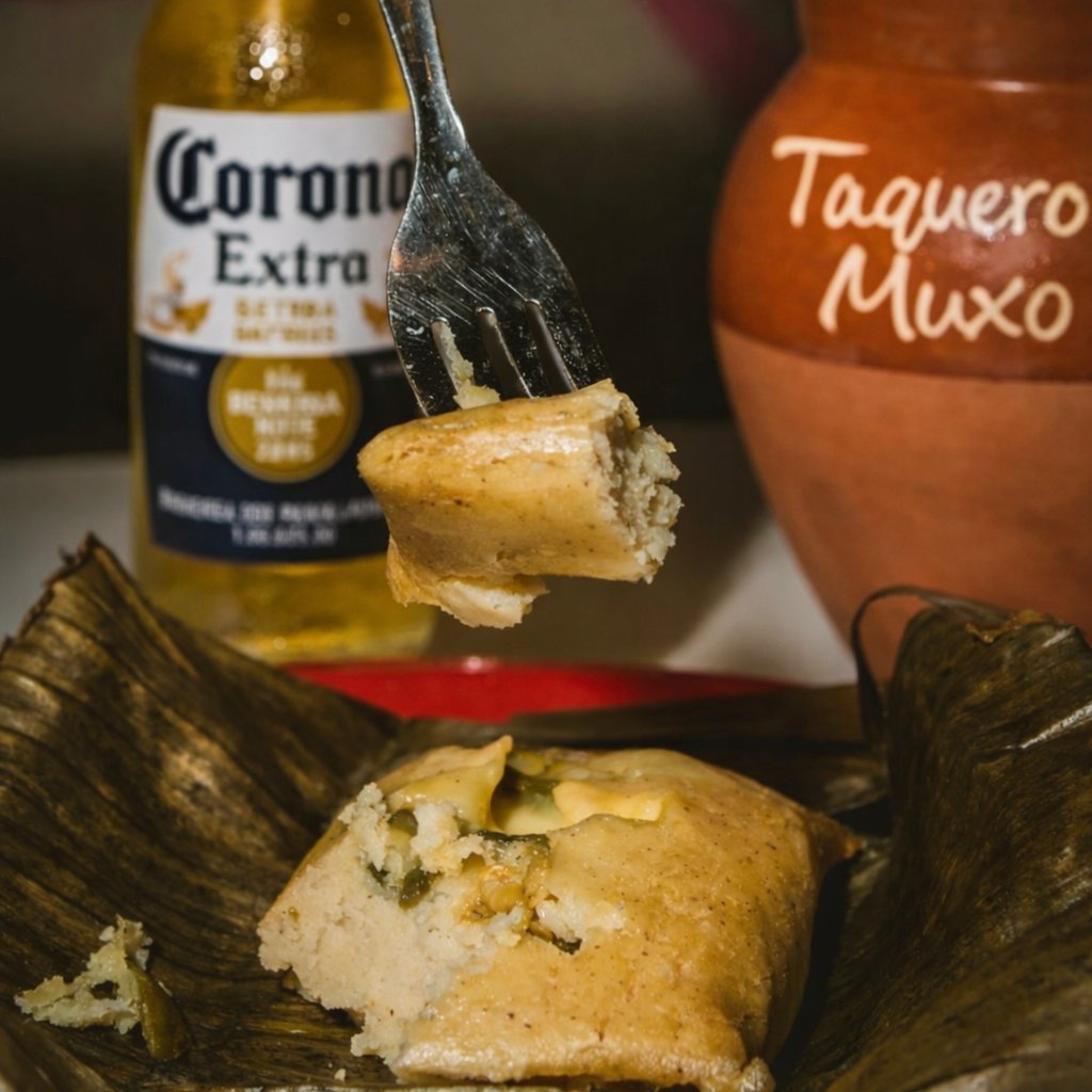 Al pinche lunes hay que ponerle un buen tamal y una chela bien helada 
Vení corriendo o Pedinos
📍Sebastián Gaboto y Alejandro Ravizza (Lambaré)
📱0986-829142
🗺️🔎Google Maps: *Taquero Muxo*
🇲🇽🌶️🇲🇽🌶️🇲🇽🌶️🇲🇽🌶️
#ComidaMexicana #taco #Paraguay