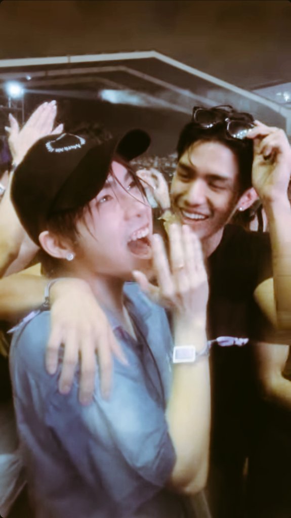 𝑆𝑤𝑒𝑒𝑡 𝑡𝑢𝑙𝑖𝑝⁺◟✿ tweet media