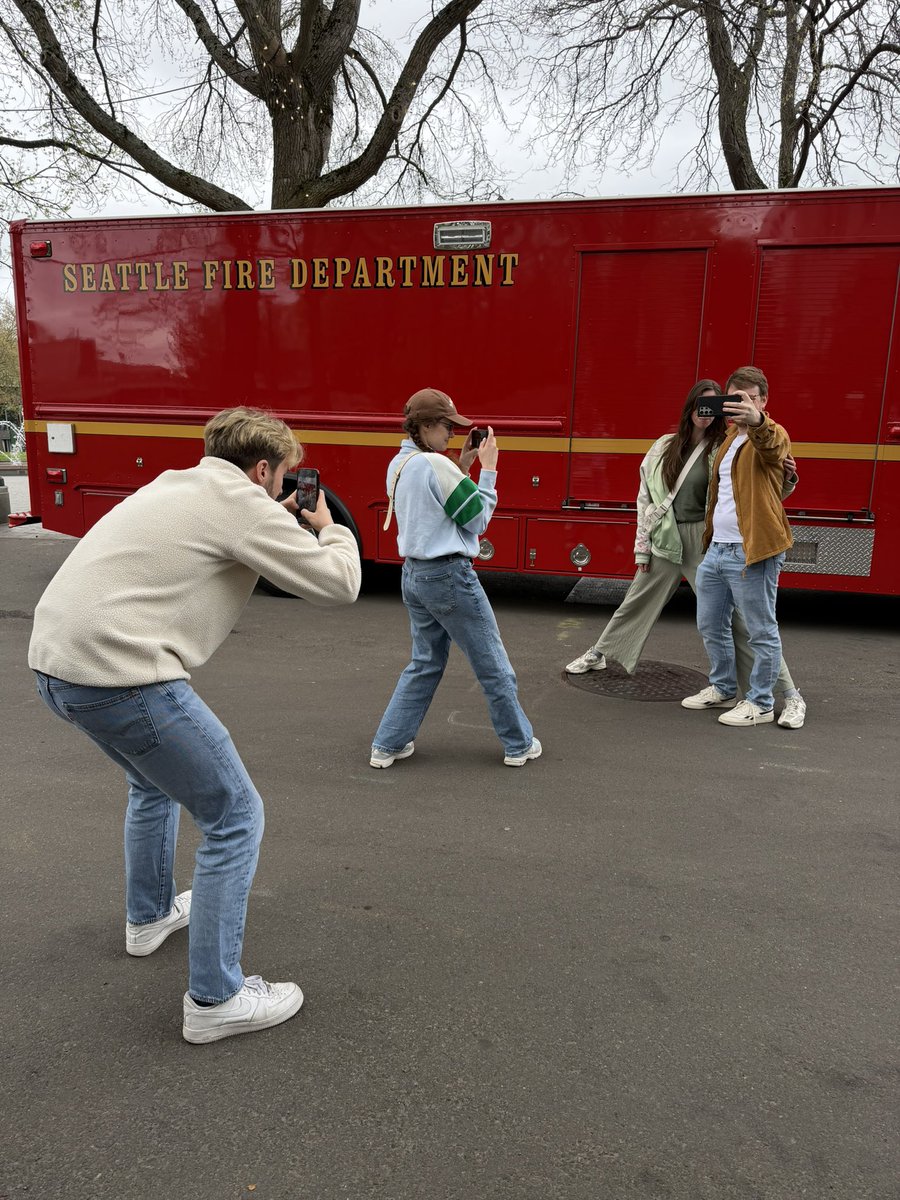 Solidarity tweet media