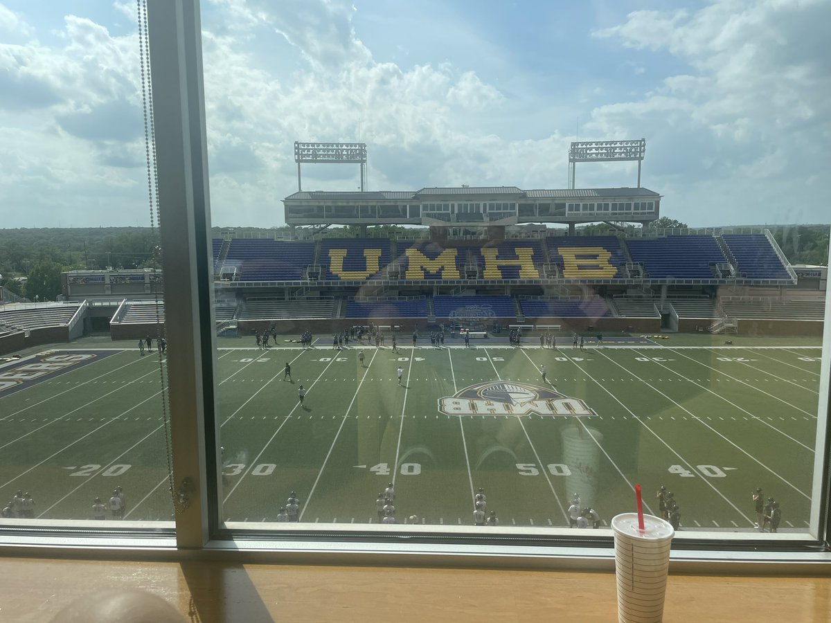 CouchCru 🛋 tweet media