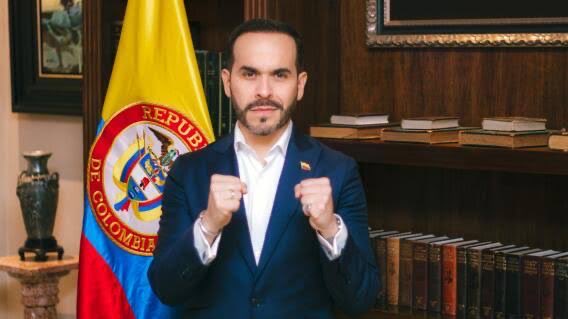 Daniel Muñoz González tweet media