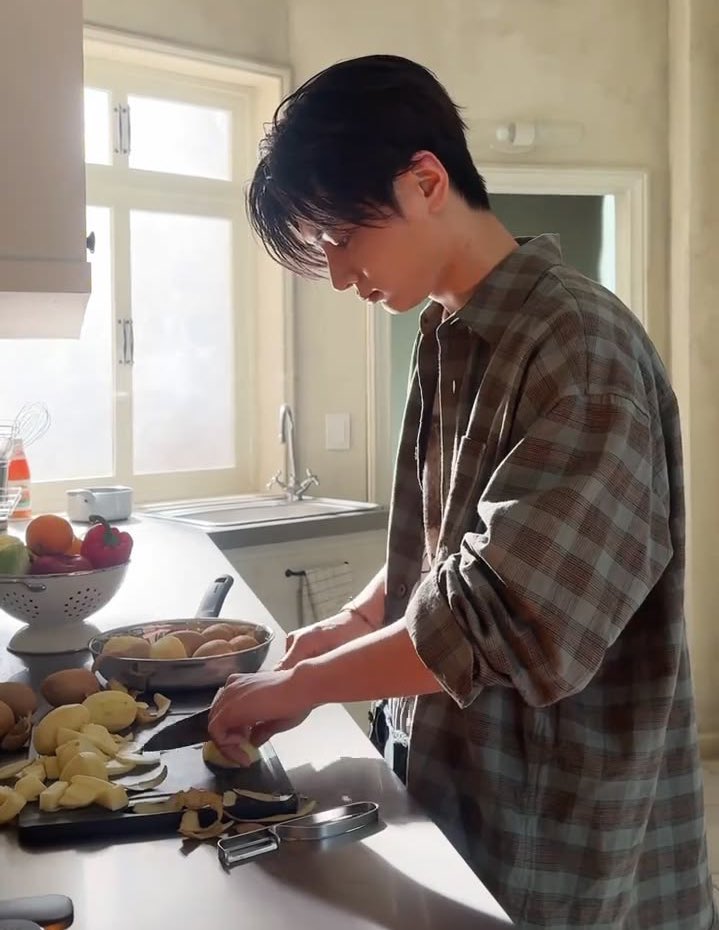 ella ENHYPEN IS 7! tweet media