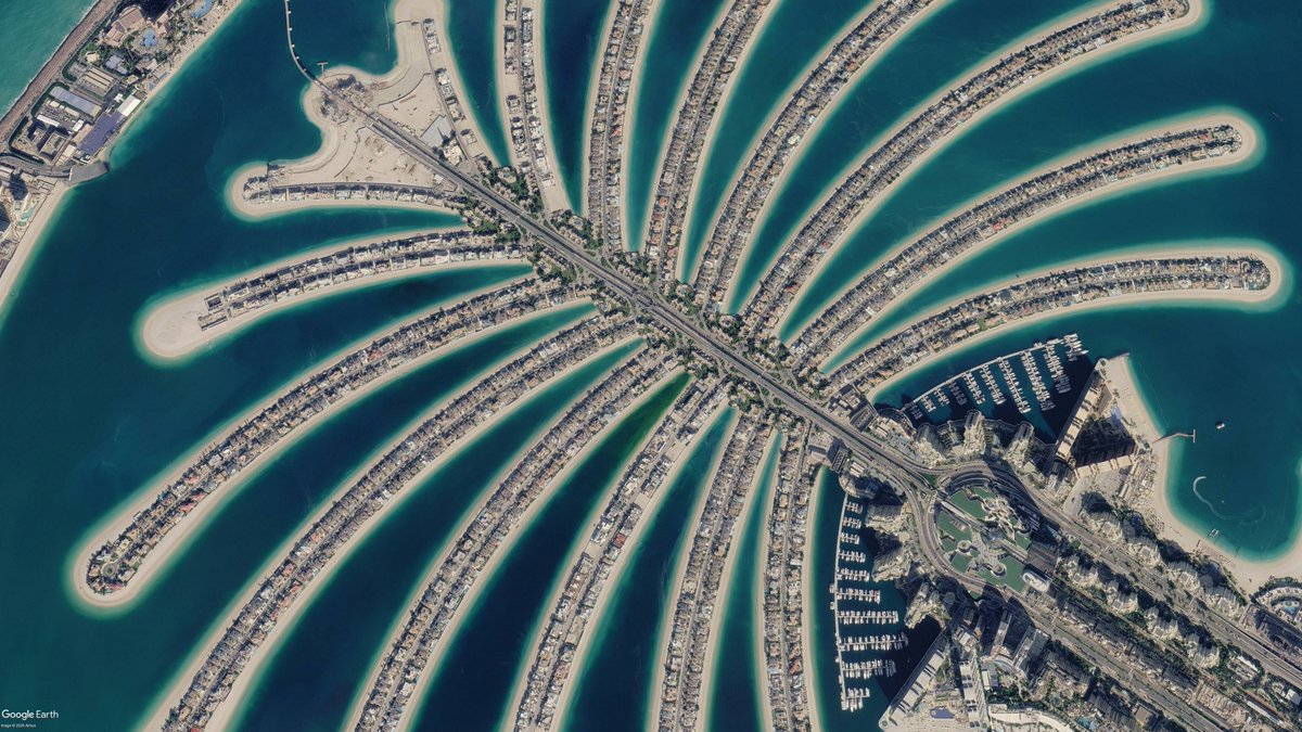 _teleported's tweet photo. A stark comparison of context with satellite imagery. Why this location in the first place? https://t.co/WYqdbIb3l3