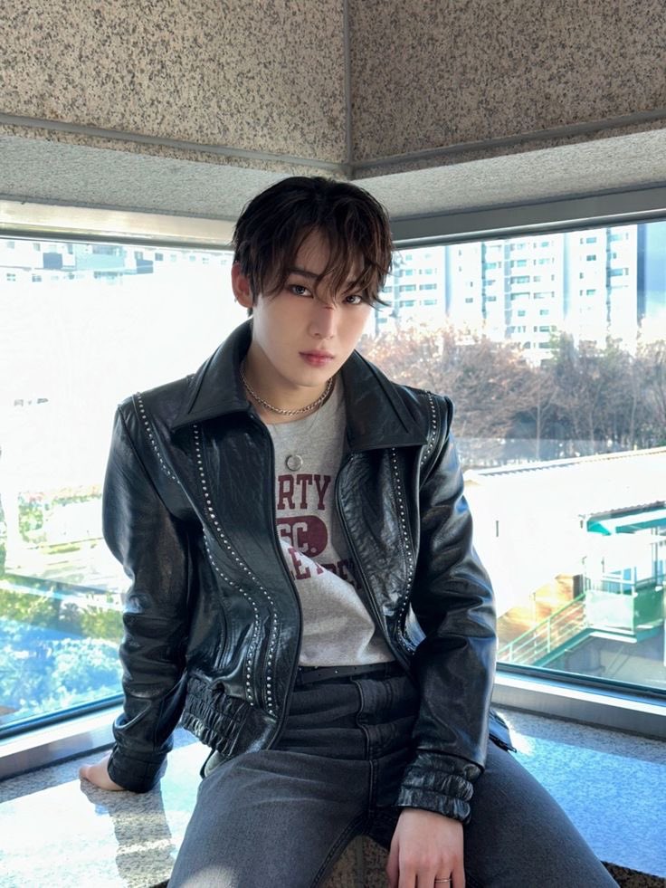 fullsun_joy's tweet photo. ⠀
         ig update - @ fullsun_joy
            
                  “¡estoy muy emocionado de escuchar a Juls, su canción es increíble y su voz hipnotizante 🥀”

#JULS🍒 #FREAK🎸 #JUL1 #MORTISFreak

⠀ https://t.co/3tHQo7UXtF