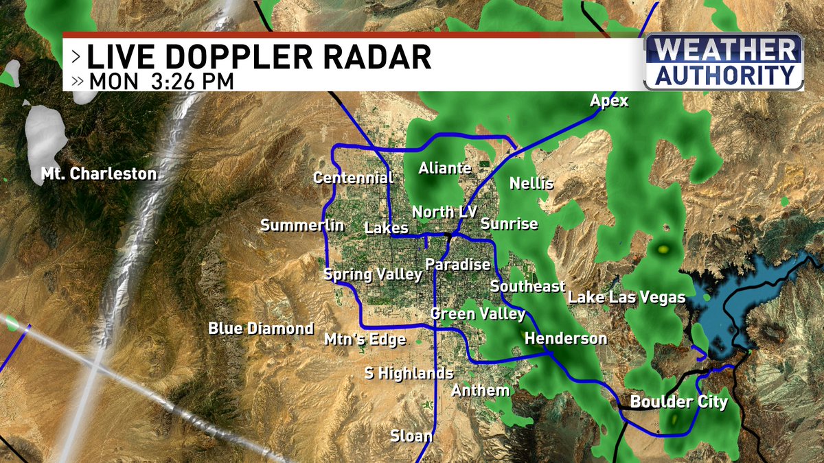 BillBellis's tweet image. A little drama over the skies this afternoon in southern #Nevada.
We've got some light snow at @LeeCanyonLV and a few light showers over the eastern half of the valley.
@News3LV @NWSVegas #WeatherAuthority #Vegas #Vegasweather #nvwx