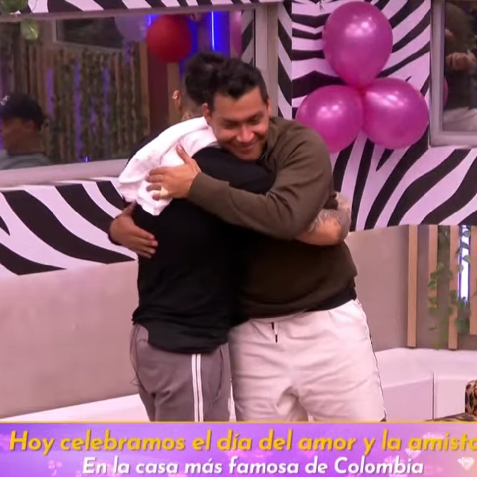 Ellie 🖤🐉 tweet media